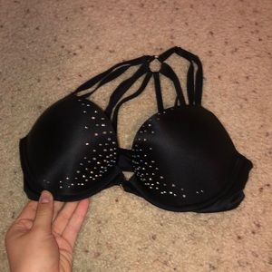 SOLD. Victoria’s Secret bombshell bra